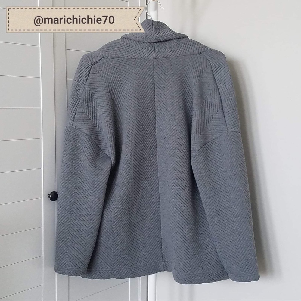 Fabletics Cardigan - Picture 2 of 3